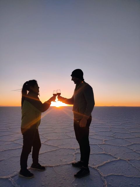 La Paz: Uyuni Tour Ending in Atacama, Chile by Bus. - Detailed Itinerary