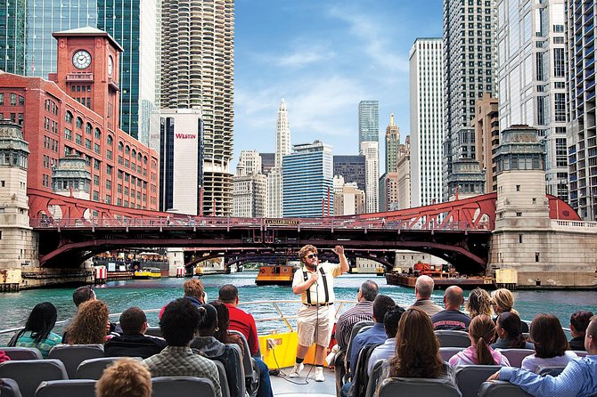 Lake Michigan and Chicago River Architecture Cruise by Speedboat - Iconic Landmarks Along the Route