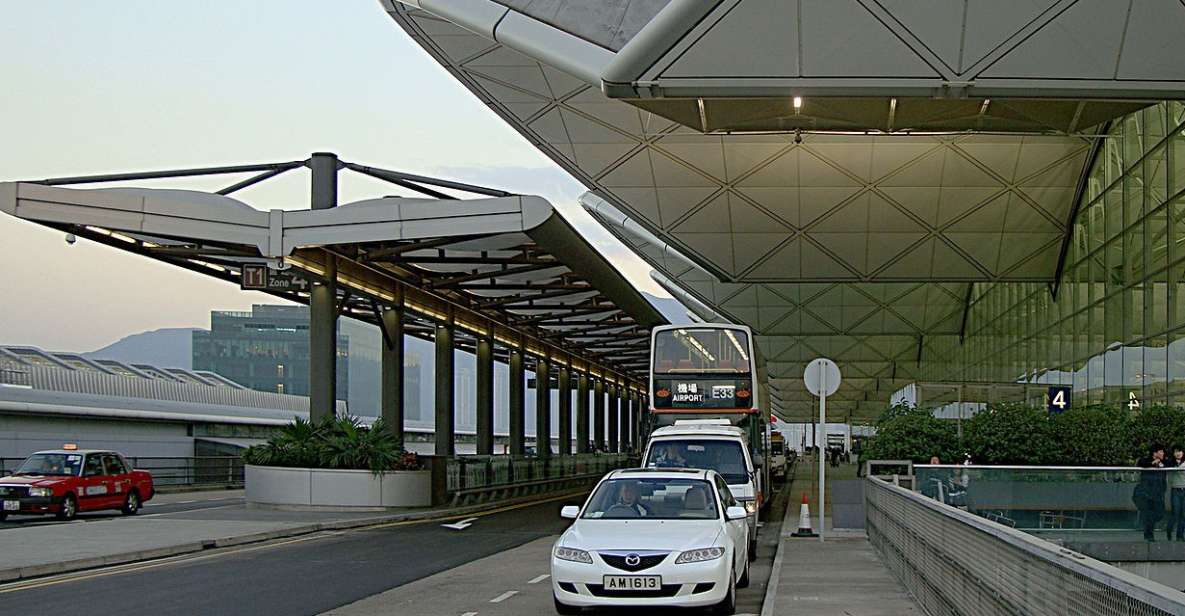 Landvetter Airport to Gothenburg Hotel: Private Transfer - Vehicle and Driver Details