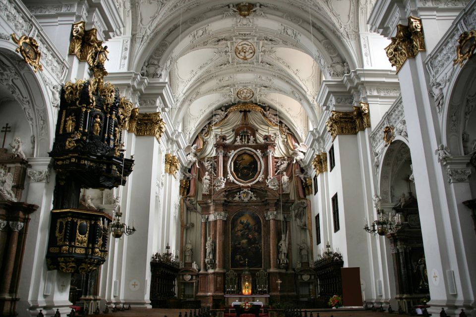Linz Old Town Highlights Walking Tour With Pöstlingbergbahn - Key Attractions of Linz
