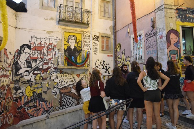 Lisbon Fado Experience: Walking Tour, Dinner and Live Music Show - Dinner at Traditional Fado House