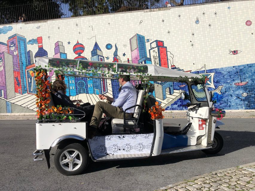 Lisbon: Lisbon Old Town Private Tour by Tuk Tuk - Discovering Top Historical Landmarks