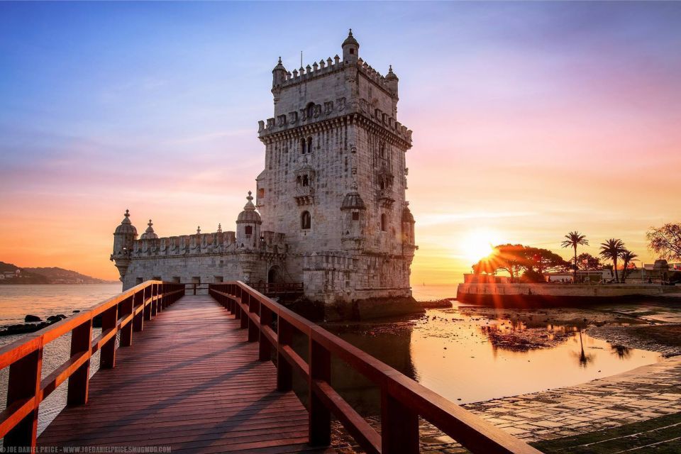 Lisbon: Sintra Palaces, Cascais Bay, and Estoril Tour - Moorish Castle and Regaleira Palace