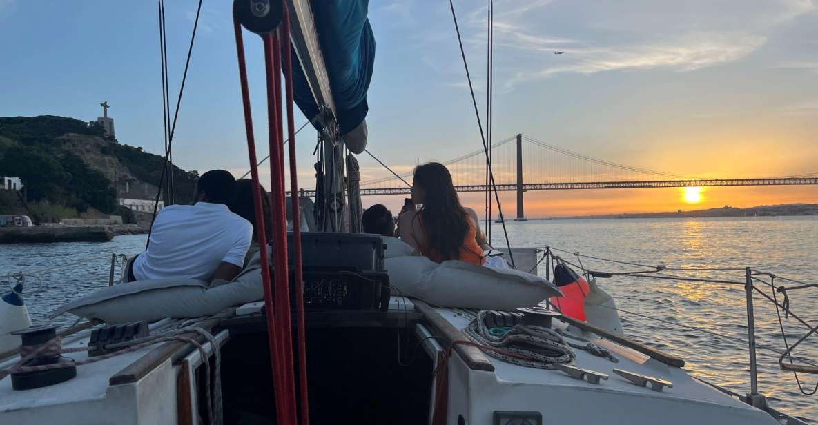 Lisbon Sunset Sensations 2h Cruise - Experience Highlights