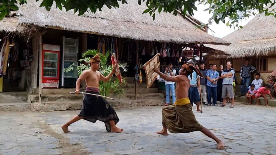 Lombok Stick Fight Dance and Tour - Gebug Ende Dance