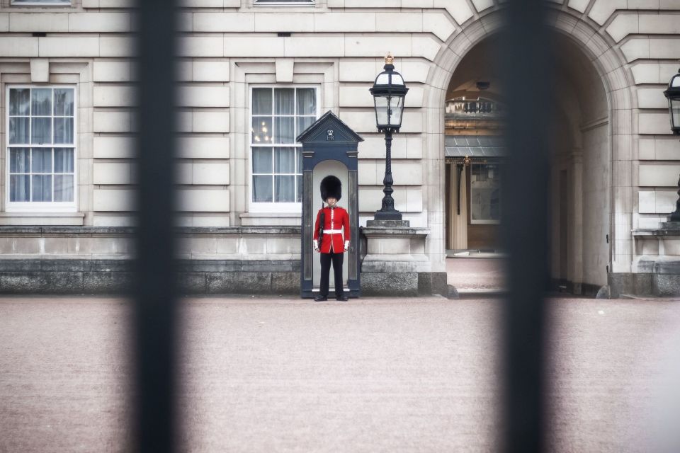 London: Changing of the Guard Private Group or Family Tour - Pricing and Booking Details