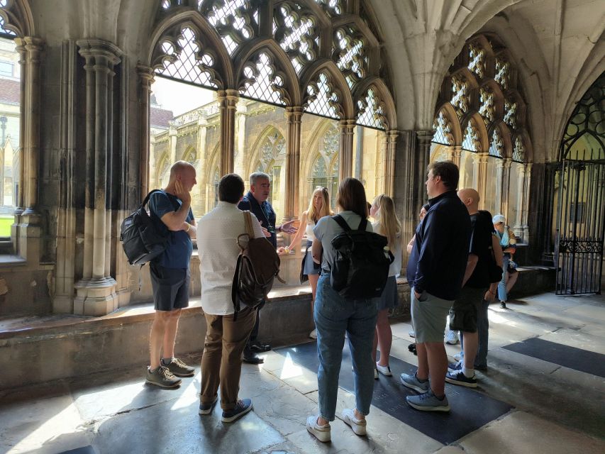 London: Guided Westminster Abbey Tour and Refreshments - Experience Highlights