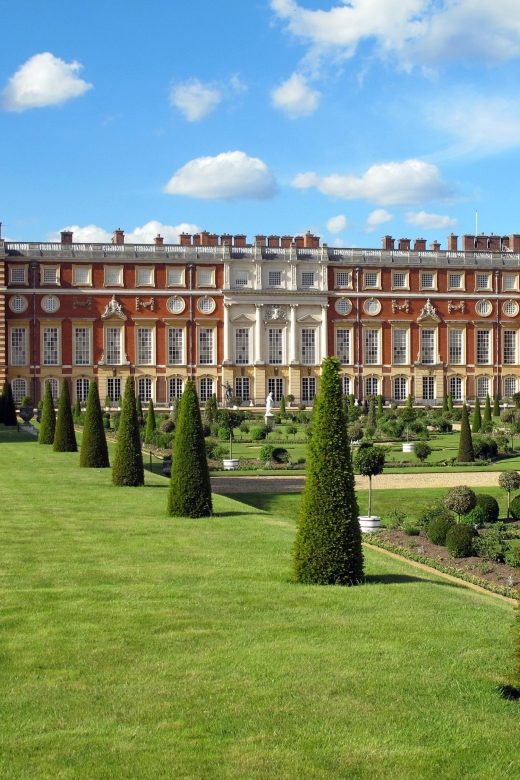 London: Hampton Court Palace Private Tour With Train Ride - Itinerary Details