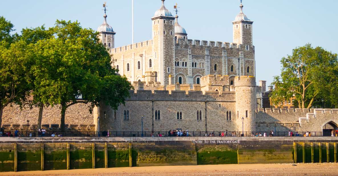 London: Tower of London Guided Tour With Crown Jewels Option - Inclusions and Highlights