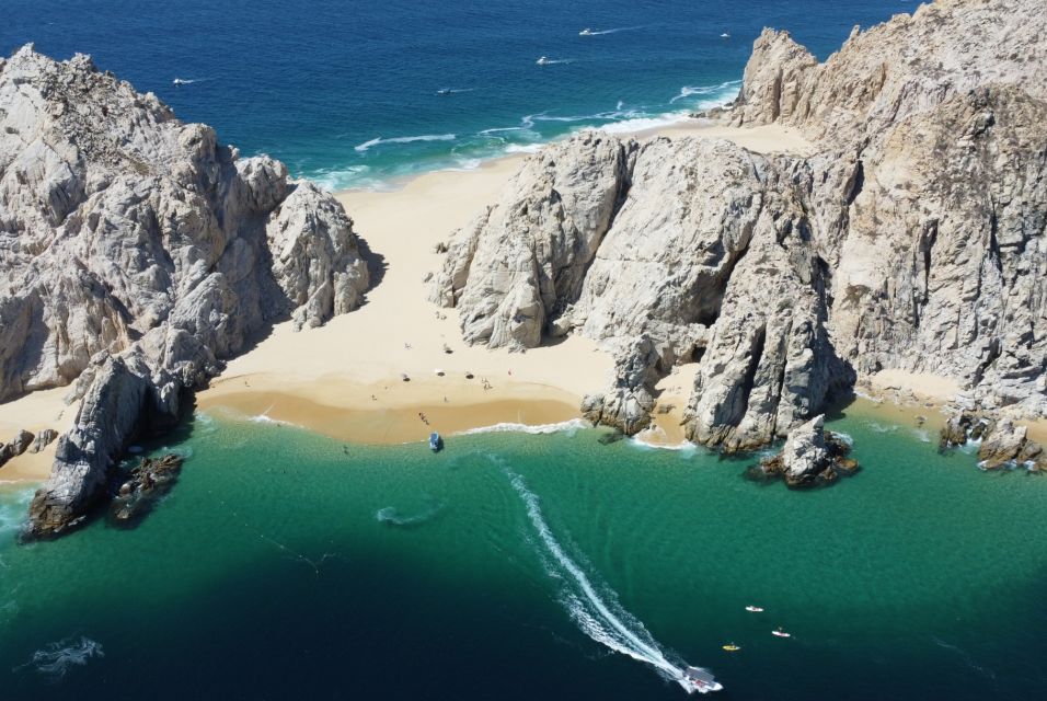 Los Cabos: Reef Snorkeling Cruise With Lunch and Open Bar - Exploring the Scenic Coastline