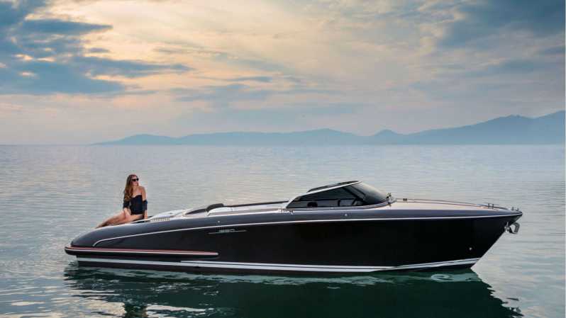 Luxury Boat Tour on RIVA ISEO - Itinerary and Locations