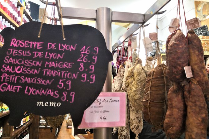 Lyon Old Town Food & Wine Tasting Tour Including a Bouchon Lyonnais - What to Expect