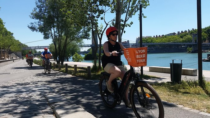 Lyon Small Group Guided Electric Bike Tour With Food Tasting - Highlights of the Experience
