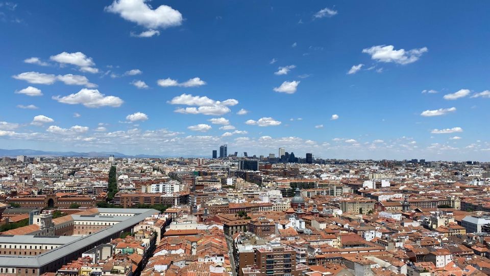 Madrid: Gran Vía Rooftops and Architecture Tour - Itinerary and Highlights