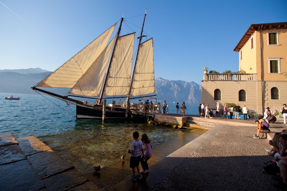 Malcesine: Lake Garda Sunset Sailboat Cruise With Aperitif - Experience Highlights