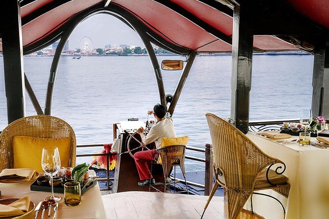 Manohra Luxurious Dinner Cruise in Bangkok - Included in the 4-Course Dinner