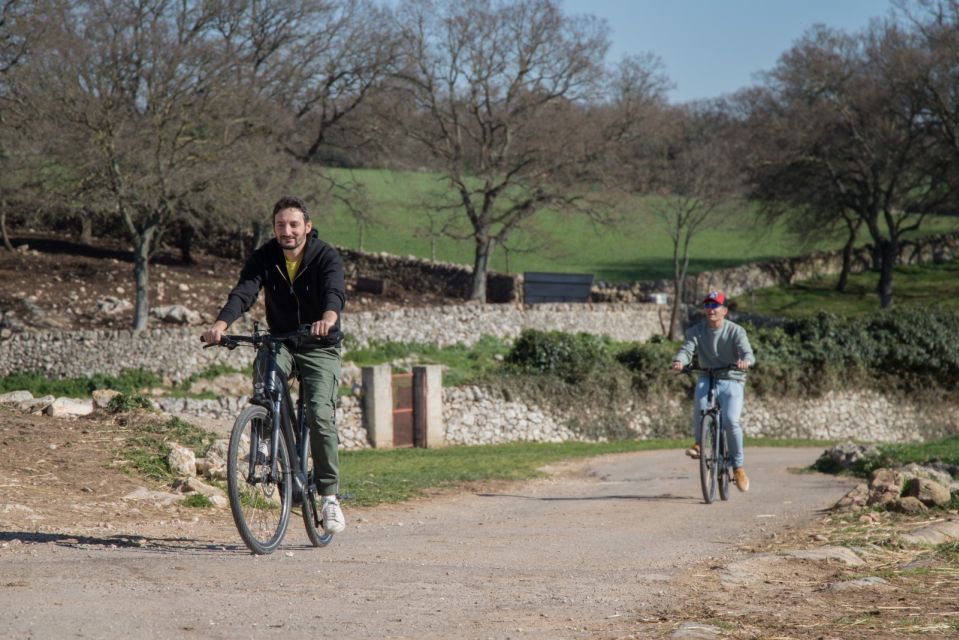 Martina Franca E-Bike Tour and Visit to a Breeding - Group Size and Participants