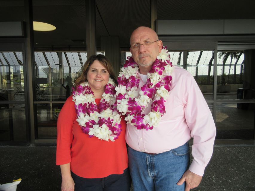 Maui: Kahului Airport (OGG) Honeymoon Lei Greeting - Local Advice From the Greeter