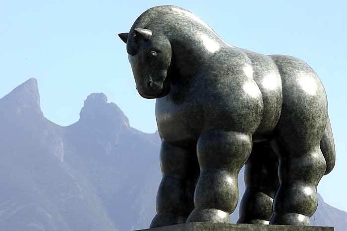 Medellín 3-Hour Walking Tour: Art of Fernando Botero - Itinerary Details