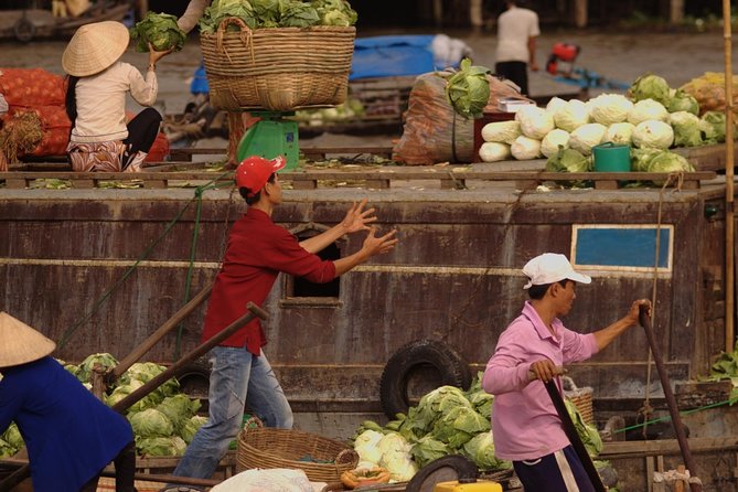 Mekong Delta Trip To Cai Be - Tan Phong Island With Lunch - Cai Be Floating Market Exploration