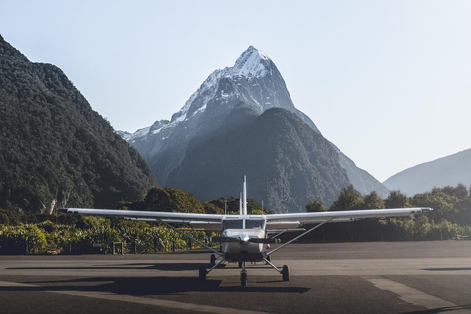 Milford Sound Fly Cruise Fly Ex Queenstown - Scenic Flight Experience
