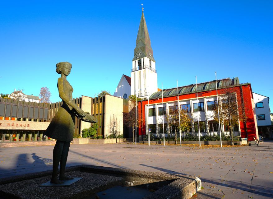 Molde - Shuttle Bus to Viewpoint Varden - Itinerary and Experience