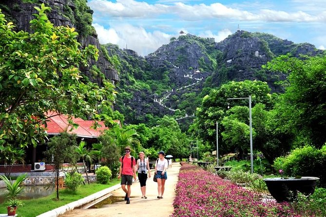 Mua Cave - Tam Coc - Hoa Lu Temple Boat Trip Full Day - Hoa Lu Temple