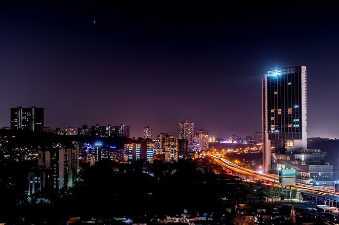 Mumbai By Night: Lights & Luminance - Capturing the Essence of Nightlife