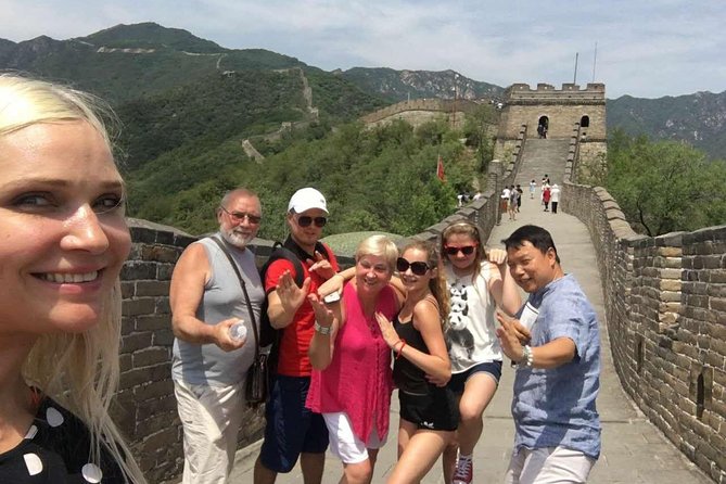 Mutianyu Great Wall & Forbidden City Private Layover Guided Tour - Meeting and Pickup