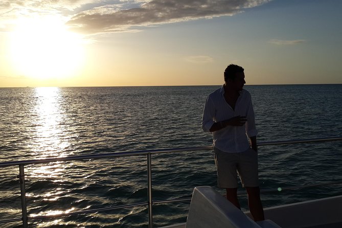Mystic Sunset Cruise - Onboard Amenities and Services