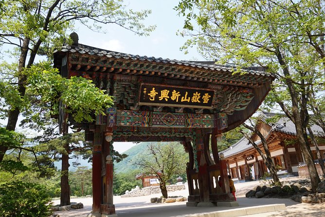 Nami Island & Mount Seorak Day Trip From Seoul - Exploring Mount Seoraks Wonders