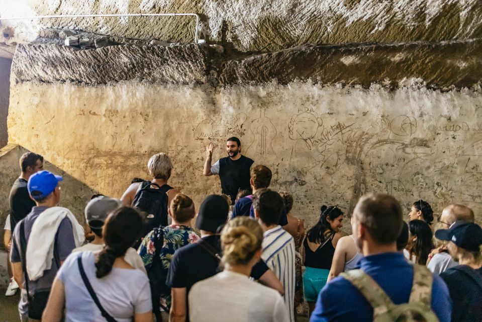 Naples: Spanish Quarters Underground Guided Tour - Experience Highlights