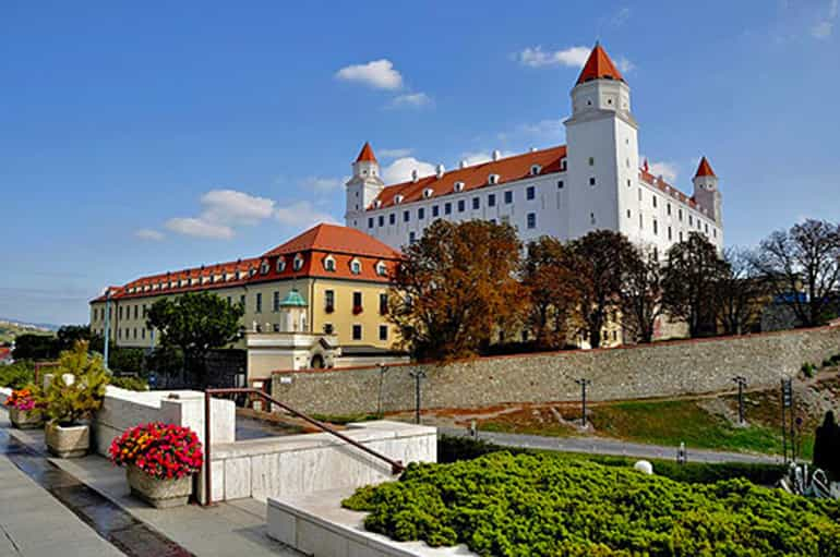 Neighboring in Bratislava: Full-Day Tour From Budapest - Itinerary and Highlights