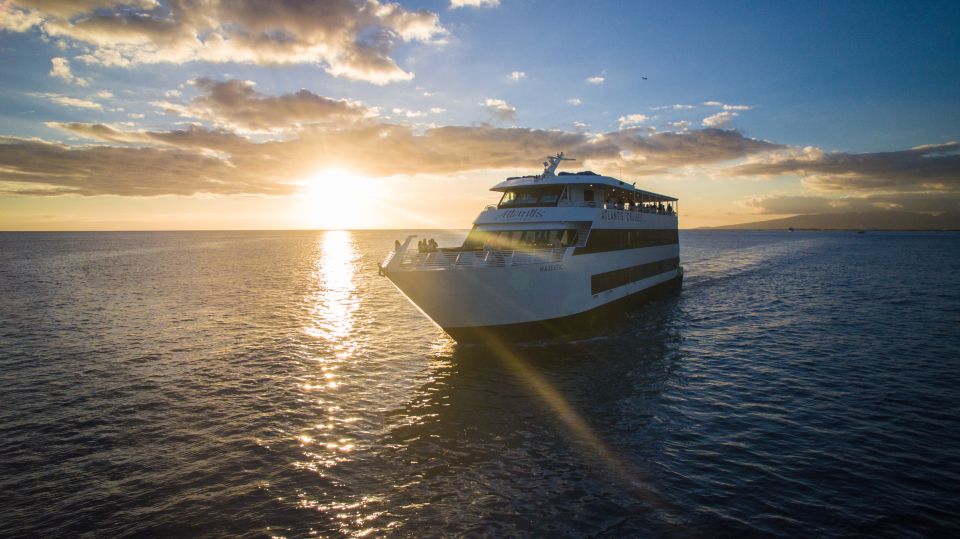 Oahu: Waikiki Sunset and Cocktail Cruise - Panoramic City Views From Cruise Decks