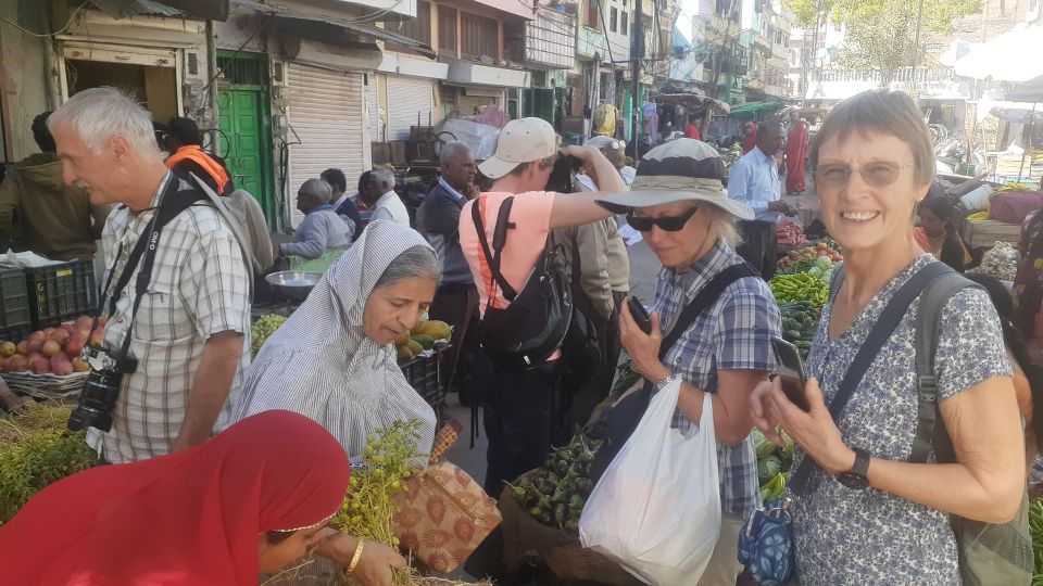 Old City Heritage Walk and Local Market Walking Tour - Cultural Experience