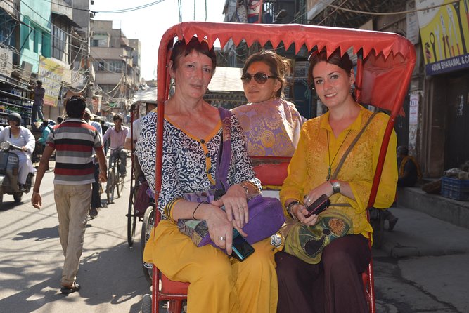 Old Delhi Food, Heritage&Cultural Walk With Rickshaw Ride to Masterji Kee Haveli - Exploring the Bustling Streets of Old Delhi