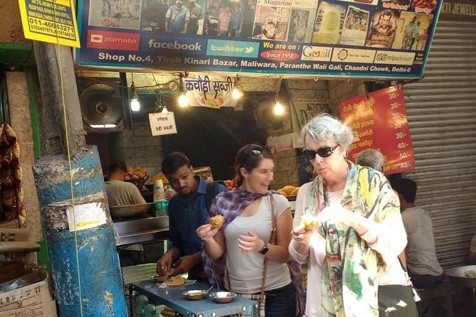 Old Delhi Street Food Tour With Spice Market On Tuk Tuk - Iconic Street Food Stops