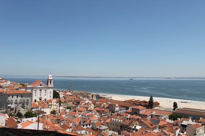 Old Lisbon: Alfama and São Jorge Neighborhoods 3-Hour Walking Tour - Key Highlights