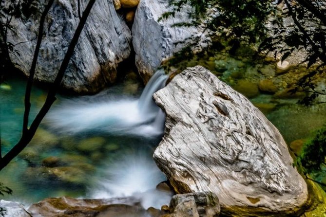 One-Day Private Guided Tour in Taroko Gorge From Hualien - Included in the Tour
