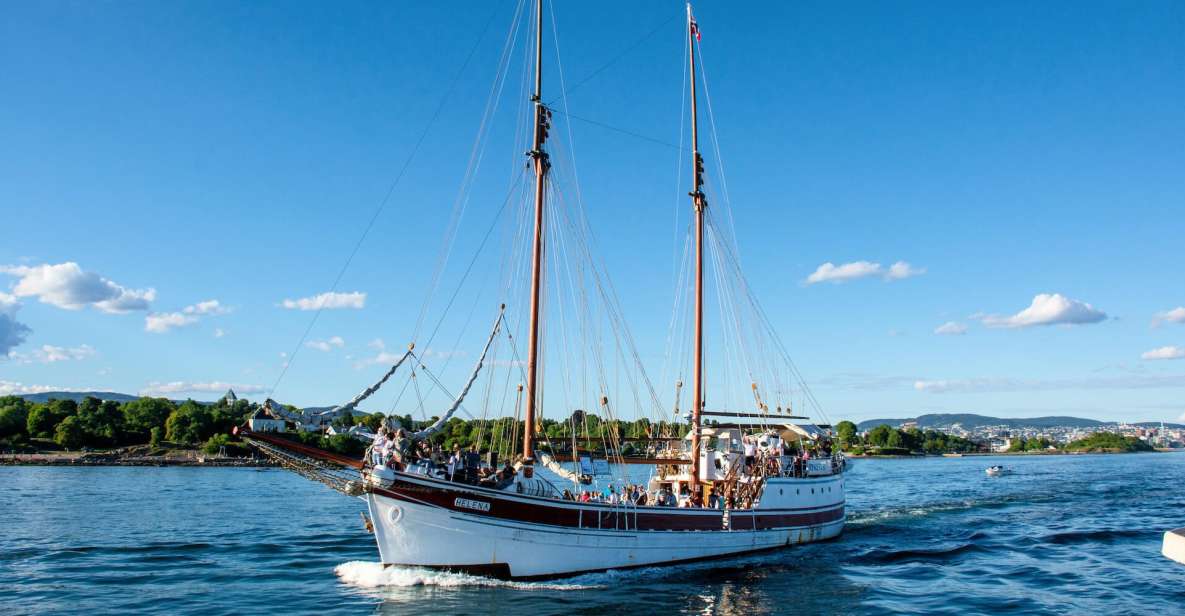 Oslo: Best of Oslo Walking Tour + Fjords Sightseeing Cruise - Experience Highlights