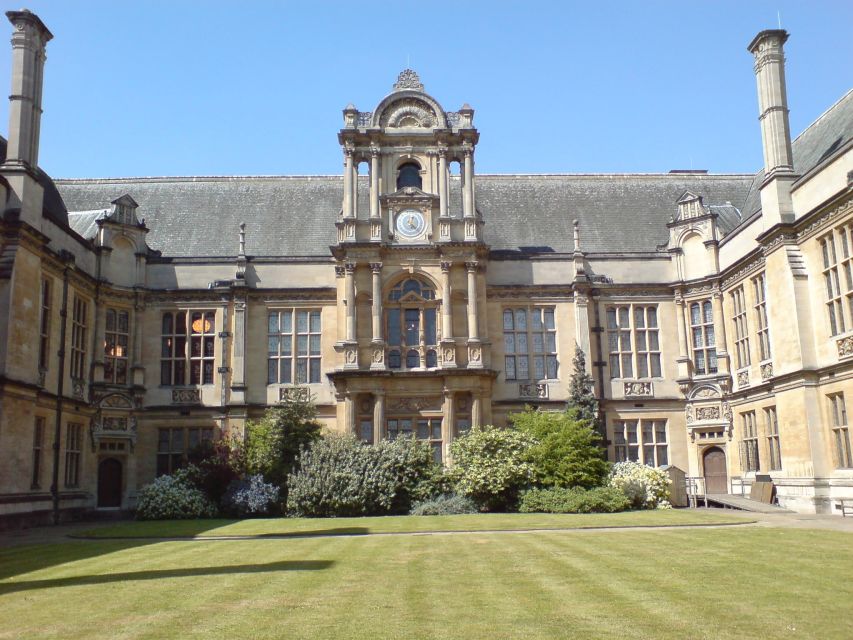 Oxford: Private City Tour & University Historical Highlights - Experience Oxfords Historic Streets