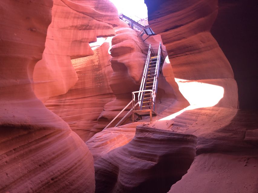 Page: Upper & Lower Antelope Canyon Combo Day Trip - Itinerary