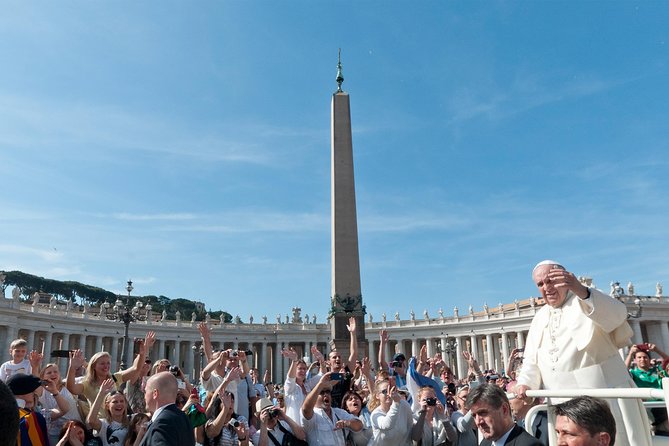 Papal Audience Tickets and Presentation With an Expert Guide - Guided Tour of St. Peters Square