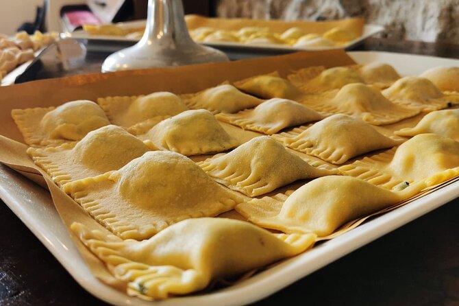 Pasta Masterclass and Wine Tour in the Minardi Vineyard - Transportation and Meeting Details