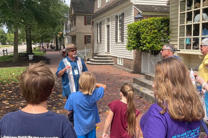 Patriots Tour of Colonial Williamsburg or Williamsburg 101 - Accessibility Features