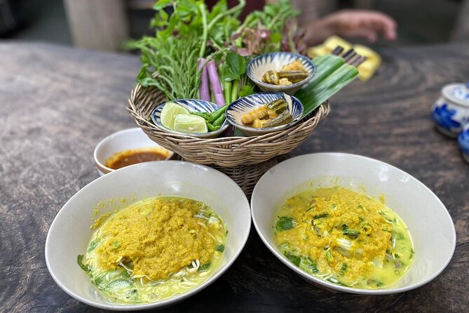 Phnom Penh Evening Foodie Vespa Tour - What to Expect