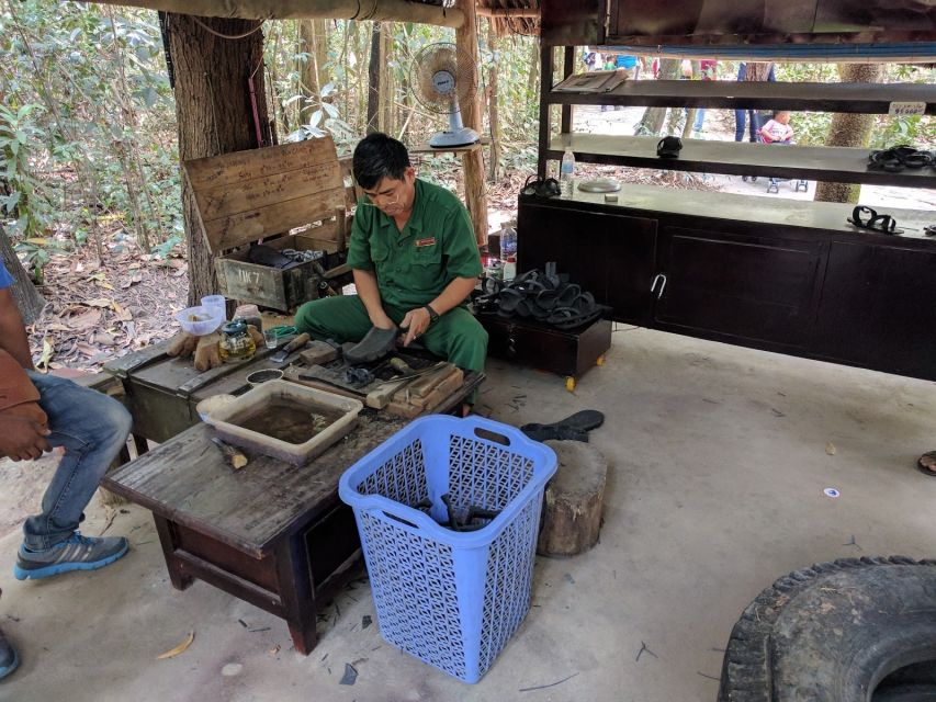 Phu Huu: Cu Chi Tunnels and War Remnants Museum Private Tour - Itinerary Highlights