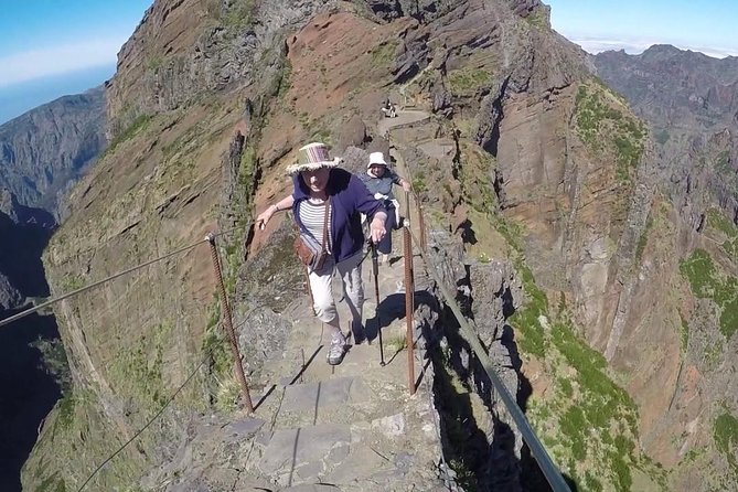 Pico Arieiro To Pico Ruivo / Highest Peak Challenge - Whats Included in the Tour
