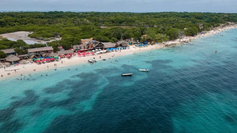Playa Blanca: Daytour With Snorkeling and Racoon Sighting - Itinerary Highlights