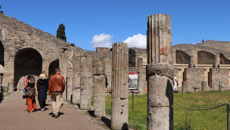 Pompeii: Guided Tour With Skip-The-Line Entry - Highlights of the Experience